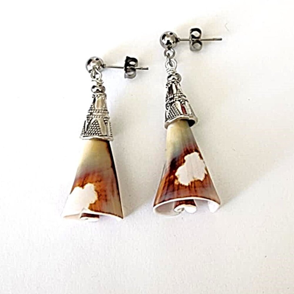 Beachy boho shell earrings - Picture 2 of 6